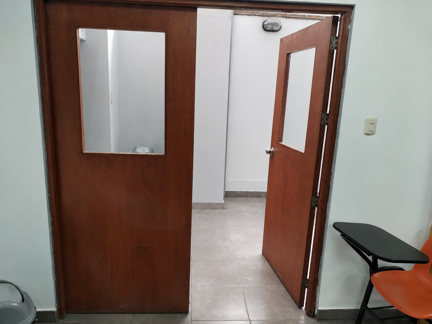 Antes - Puerta de dos hojas